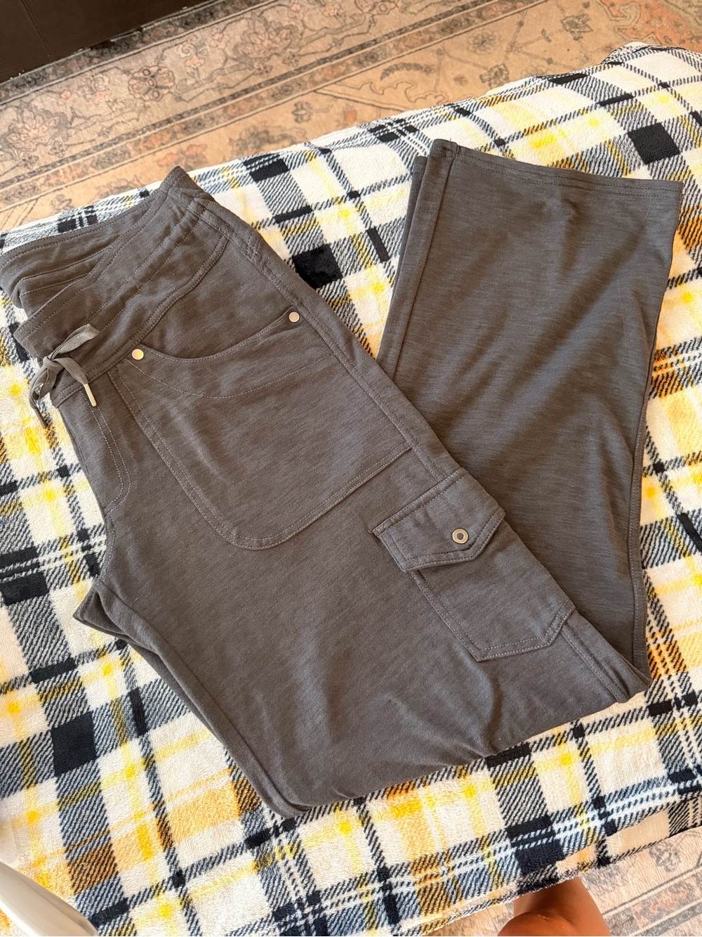 Kuhl Women’s Wide Leg Pant, Stretchy Soft Size 6 Short, Charcoal Gray Good Con